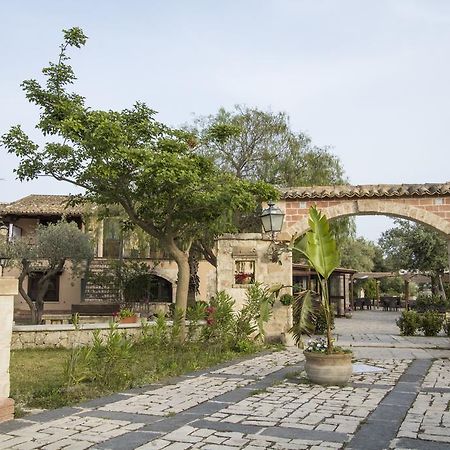B&B Casale Siciliano Di Miryam Tiralongo Avola Exterior photo