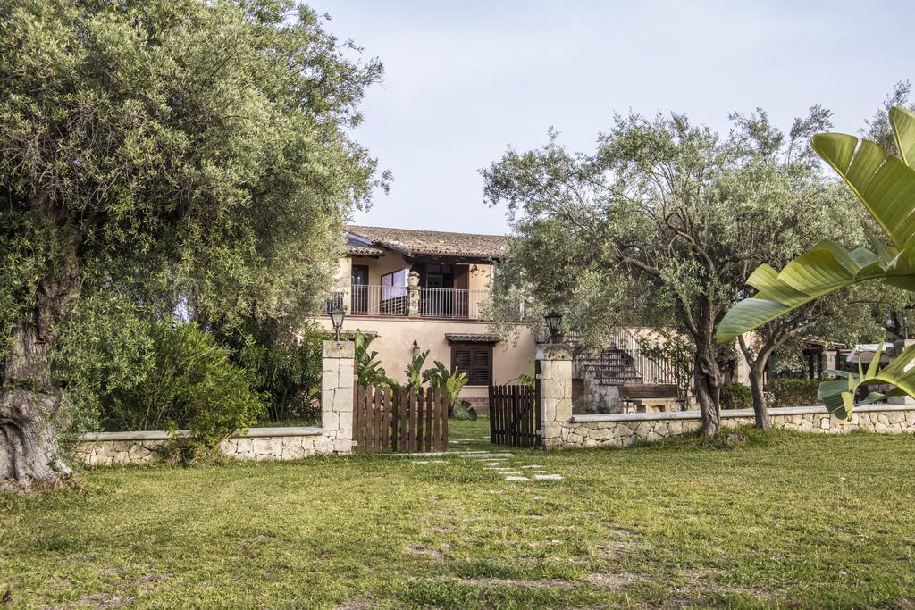B&B Casale Siciliano Di Miryam Tiralongo Avola Exterior photo