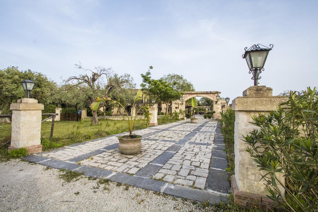 B&B Casale Siciliano Di Miryam Tiralongo Avola Exterior photo