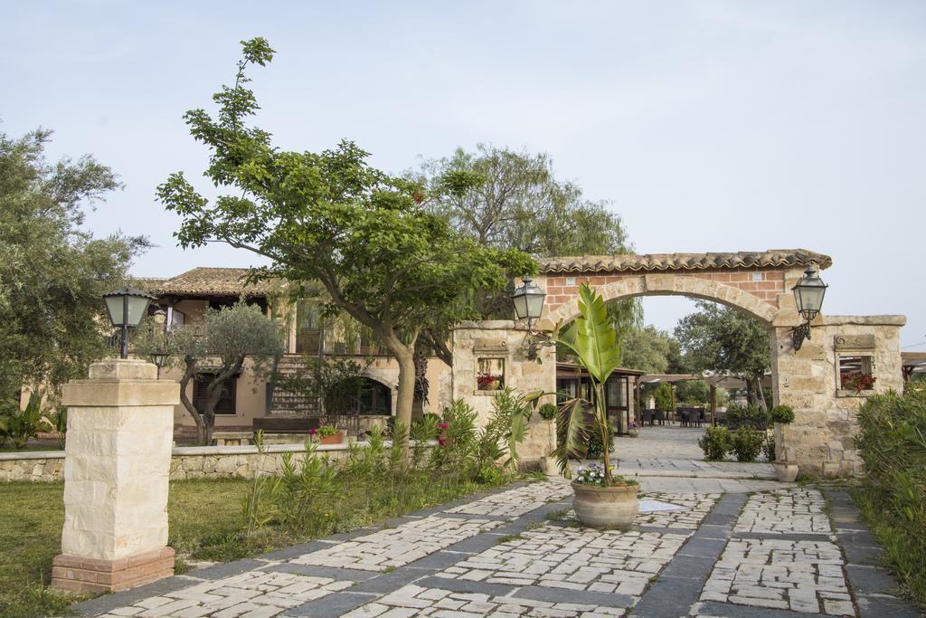 B&B Casale Siciliano Di Miryam Tiralongo Avola Exterior photo
