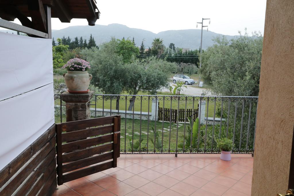 B&B Casale Siciliano Di Miryam Tiralongo Avola Exterior photo